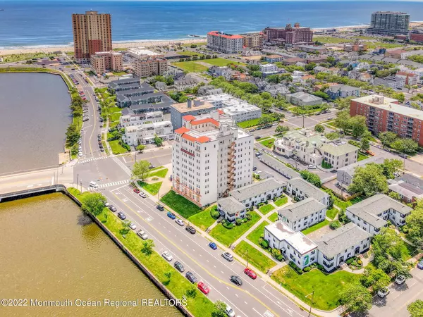 Asbury Park, NJ 07712,400 Deal Lake Drive #4A