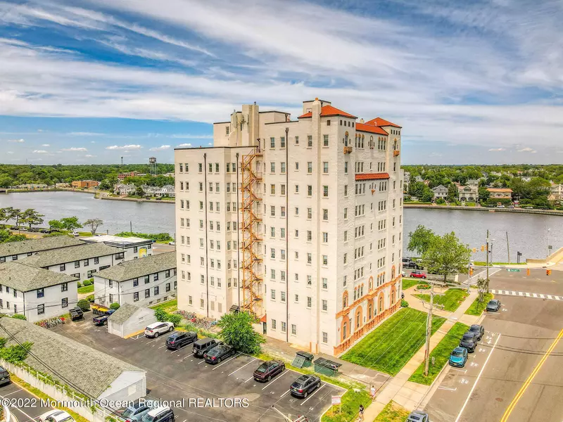 400 Deal Lake Drive #4A, Asbury Park, NJ 07712