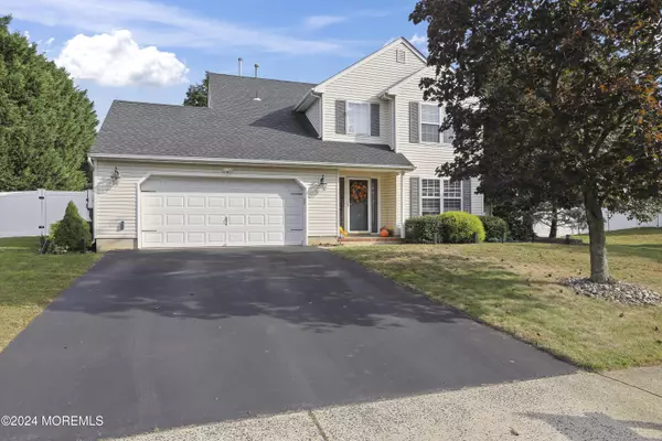 4 Peter Place, Hazlet, NJ 07730