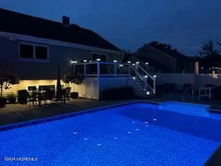 Oakhurst, NJ 07755,29 Peachtree Road