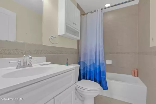 Union City, NJ 07087,4315 Park Avenue #3F