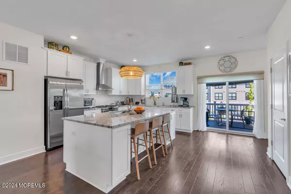 Tinton Falls, NJ 07724,55 Kelly Way