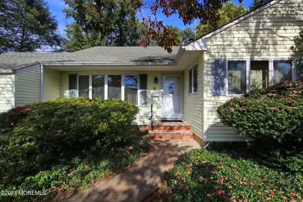 New Monmouth, NJ 07748,3 Daniel Drive