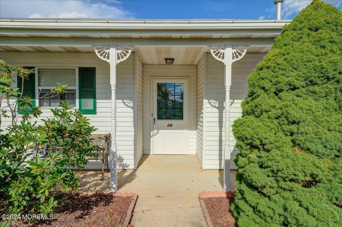 Marlboro, NJ 07746,26 Bishop Court