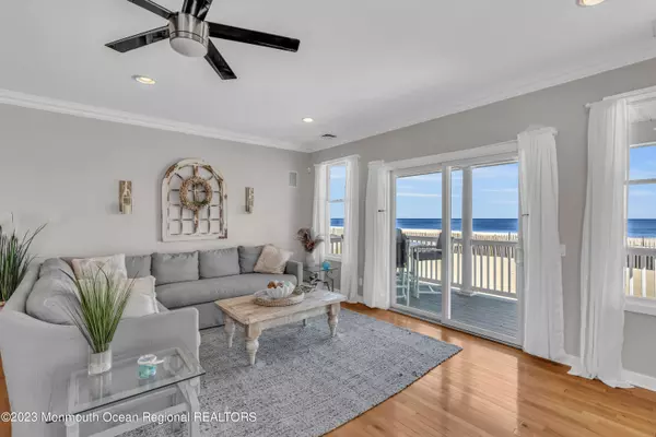 Manasquan, NJ 08736,239 Beachfront #1