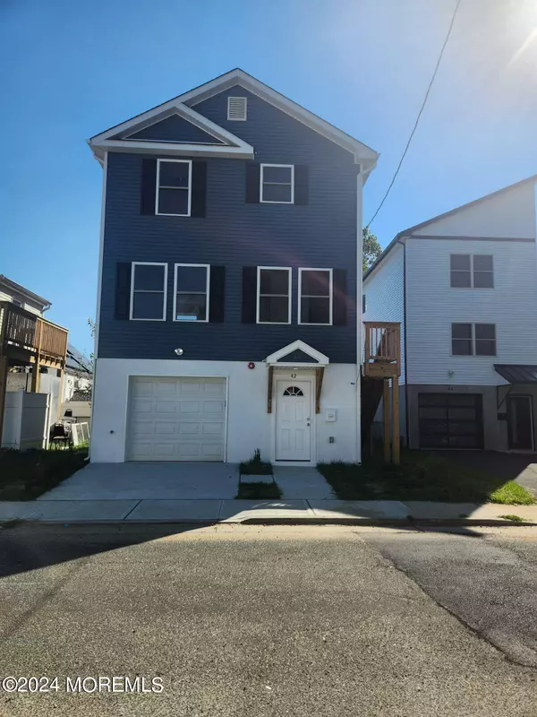 42 W Shore Street, Keansburg, NJ 07734