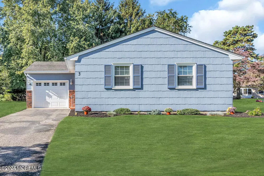 Toms River, NJ 08757,3 Basset Court