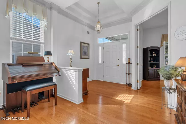 Jackson, NJ 08527,3 Oakhill Court