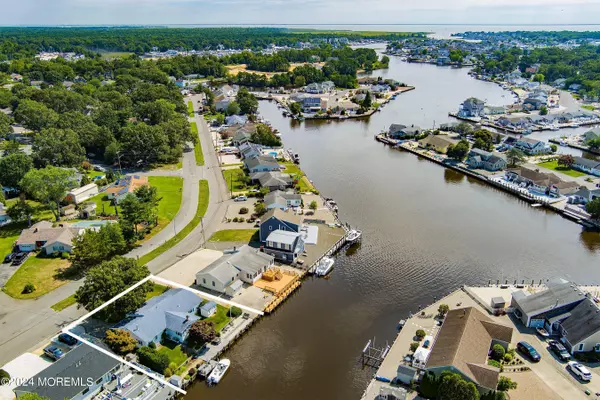 Forked River, NJ 08731,33 Parkers Point Boulevard