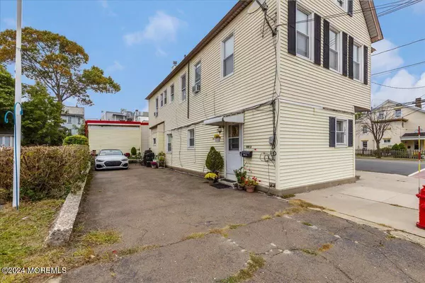 South Amboy, NJ 08879,300 N Stevens Avenue