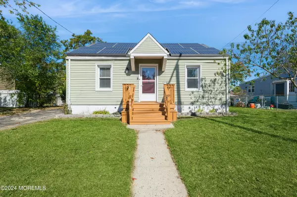 405 Poplar Street, Lakehurst, NJ 08733