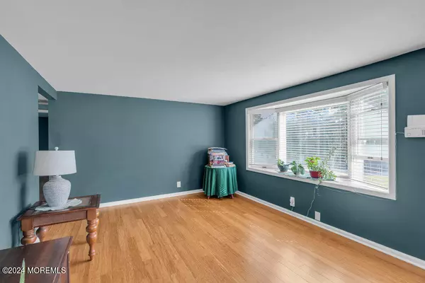 Point Pleasant, NJ 08742,327 Barbara Drive