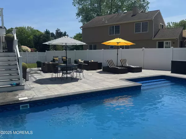 Bay Head, NJ 08742,141 Osborne Avenue