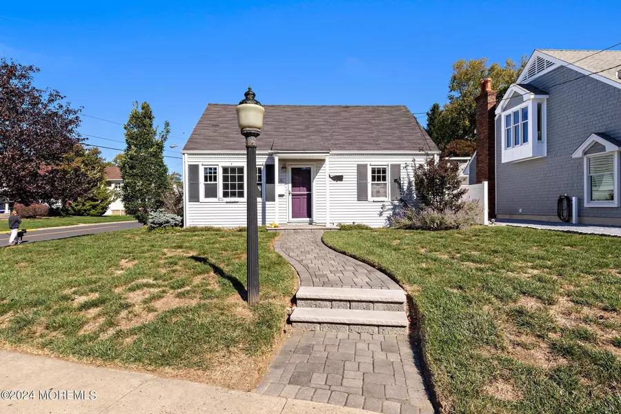 41 Wesley Street, Monmouth Beach, NJ 07750