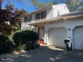 5 Rose Street, Lincroft, NJ 07738