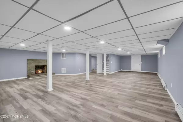 Skillman, NJ 08558,468 Route 518