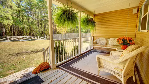 Jackson, NJ 08527,899 W Veterans Highway