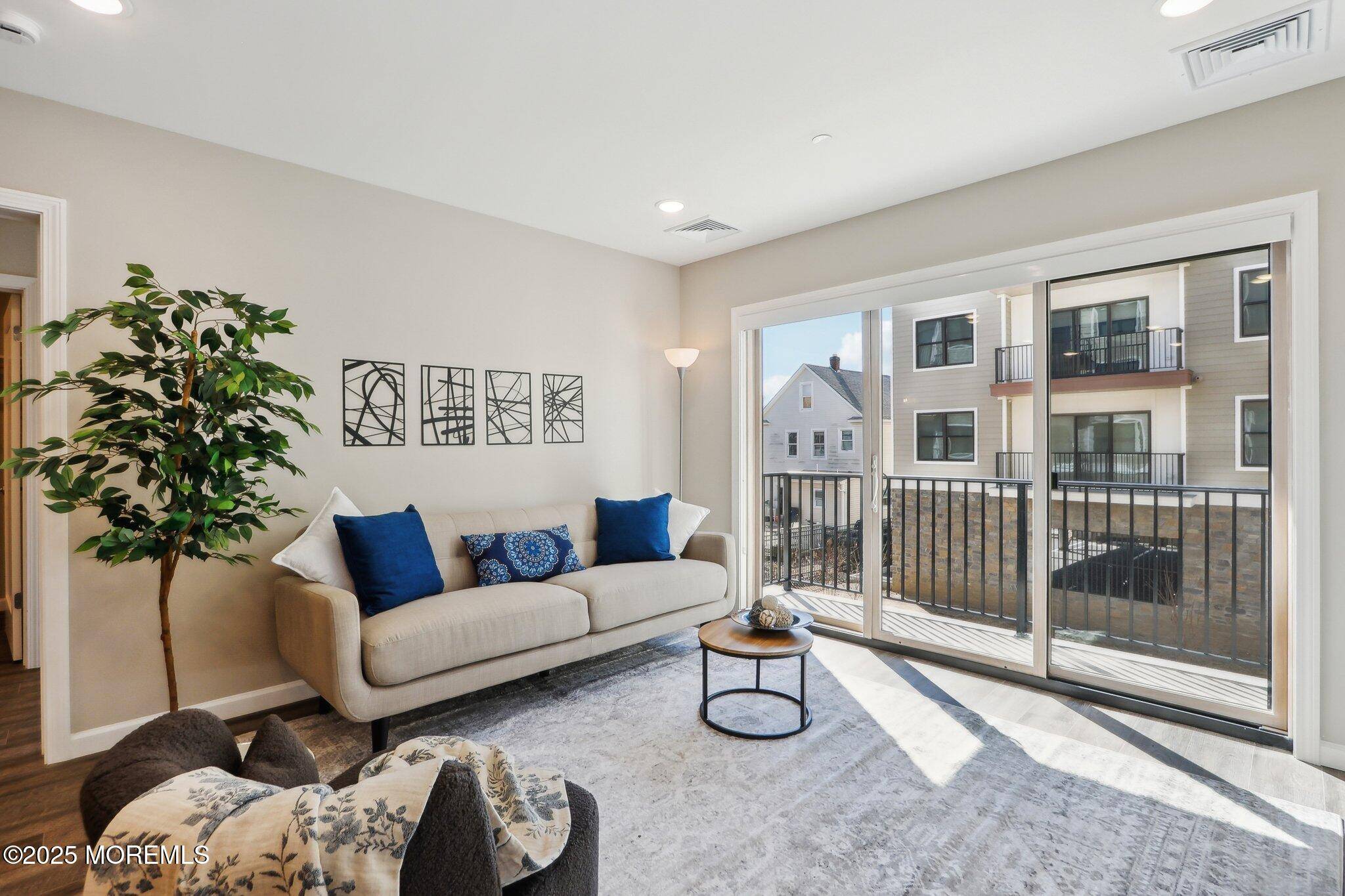 Long Branch, NJ 07740,258 Morris Avenue #212