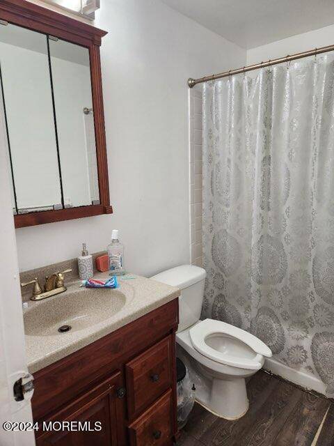 Spotswood, NJ 08884,289 Main Street #10H