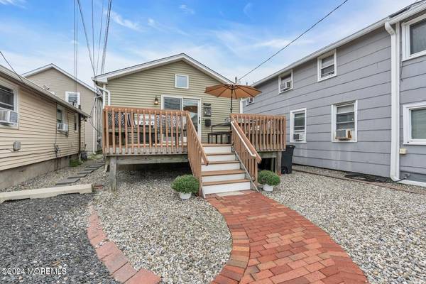 229 Third Avenue, Manasquan, NJ 08736