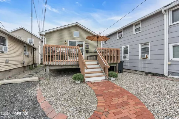 229 Third Avenue #WINTER, Manasquan, NJ 08736