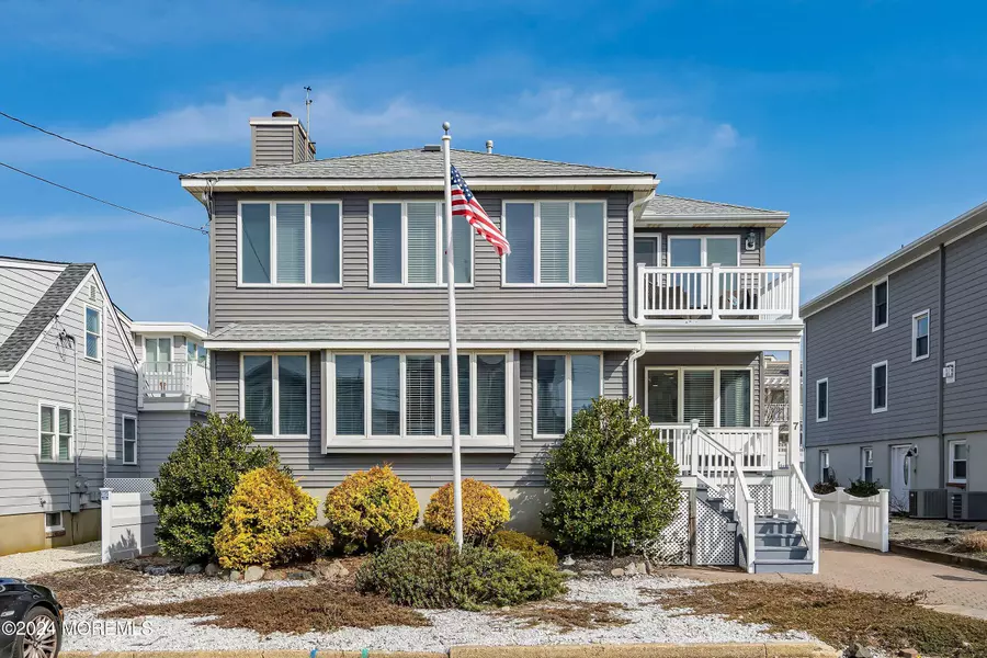 7 New York Avenue, Lavallette, NJ 08735