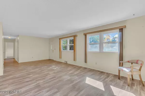 Jackson, NJ 08527,46 Laurelton Avenue