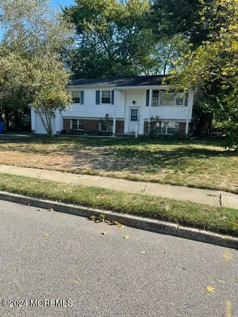 1204 Avrum Drive, Toms River, NJ 08753