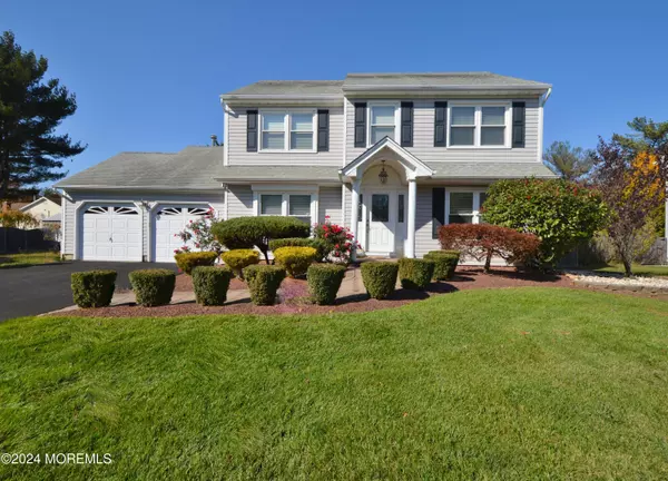 13 Gary Drive, Marlboro, NJ 07746