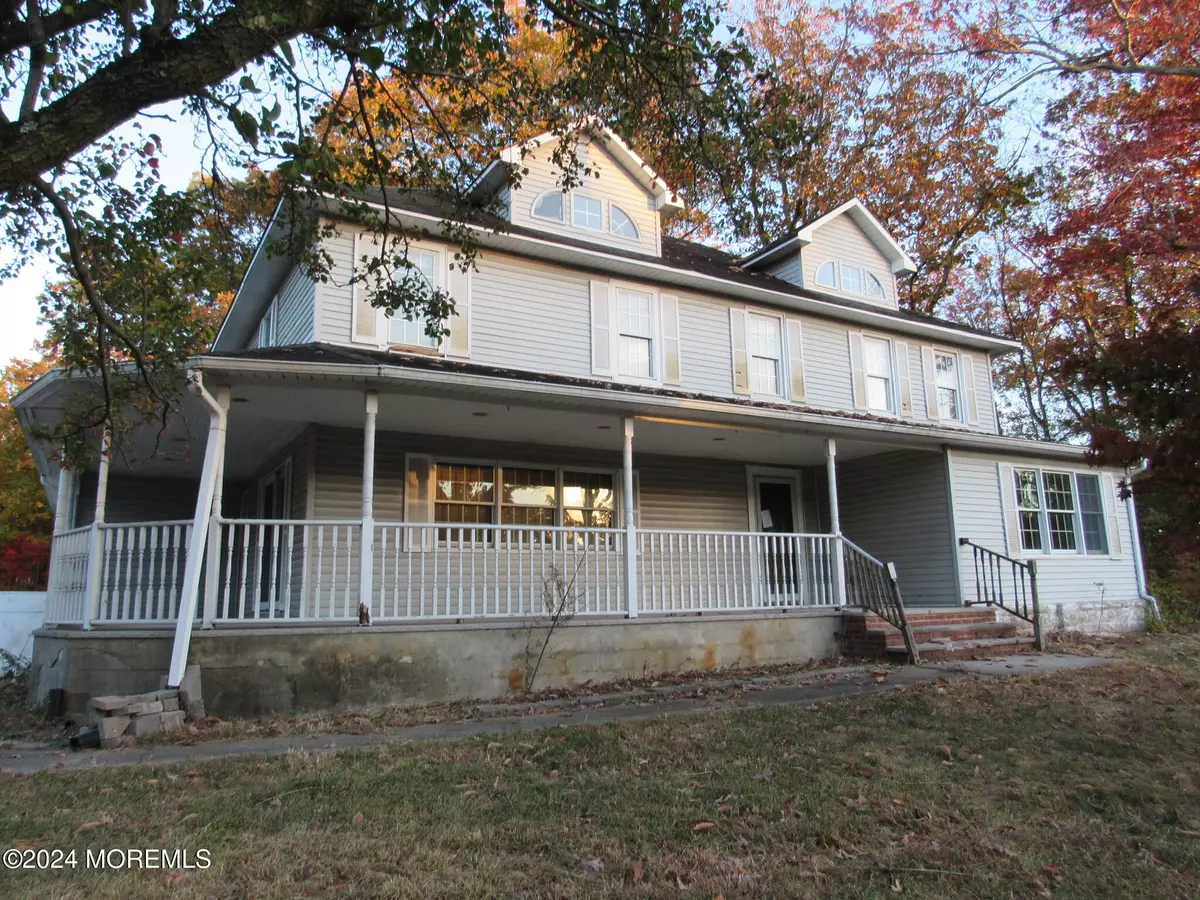 Jackson, NJ 08527,169 S Hope Chapel Road