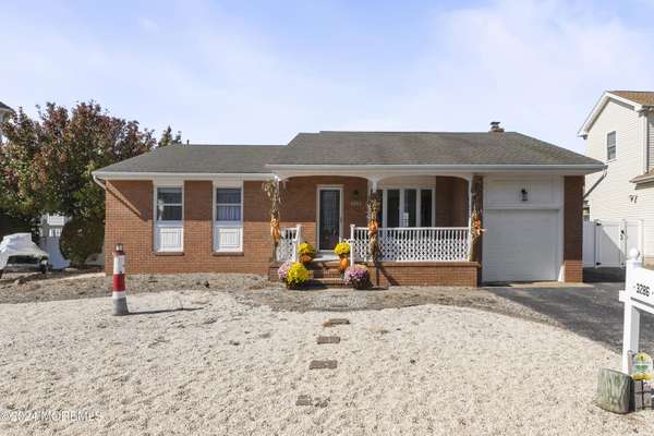 3286 Long Point Drive, Toms River, NJ 08753