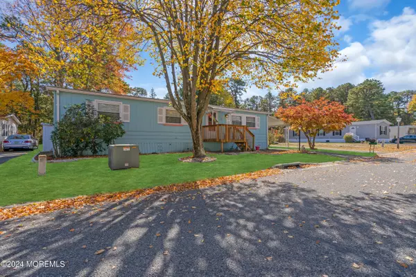 Manchester, NJ 08759,31 Raccoon Lane