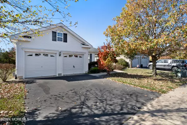 7 Trout Run Terrace, Barnegat, NJ 08005