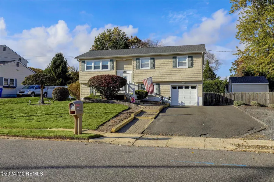 1010 Audubon Drive, Toms River, NJ 08753