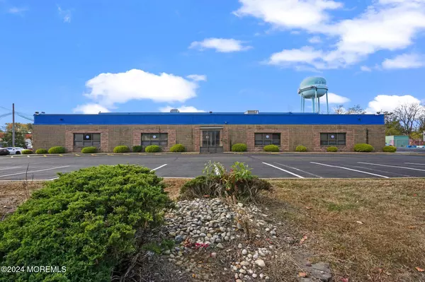 Keyport, NJ 07735,2 Industrial Drive #A