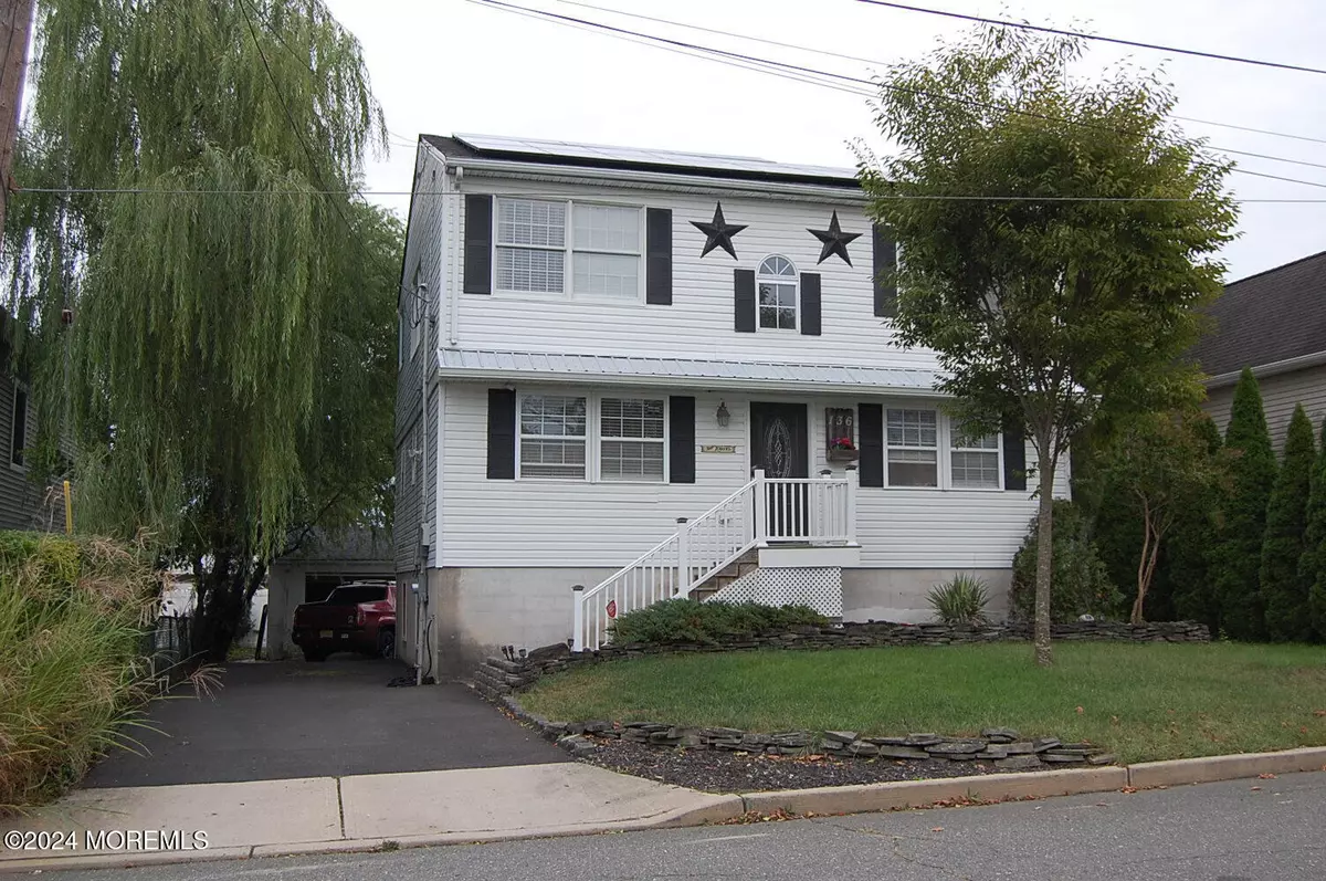 Island Heights, NJ 08732,136 Oak Avenue