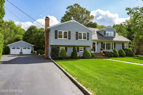 70 Silverbrook Road, Shrewsbury Boro, NJ 07702