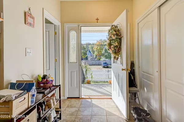 Hazlet, NJ 07734,125 8th Street