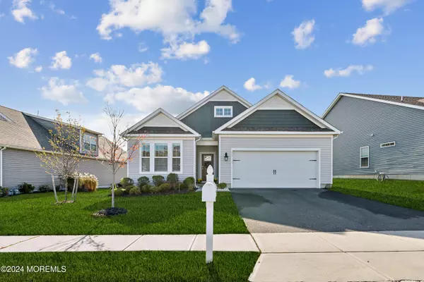 11 Black Bear Drive, Barnegat, NJ 08005