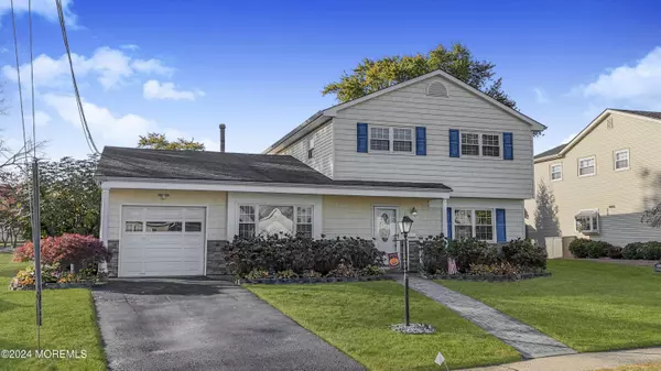 20 Dundall Place, Hazlet, NJ 07730