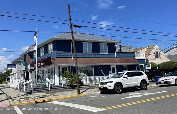 Lavallette, NJ 08735,65 Grand Central Avenue