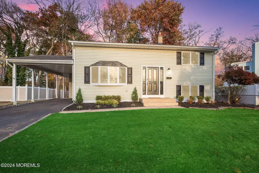 3 Winthrop Place, Hazlet, NJ 07730