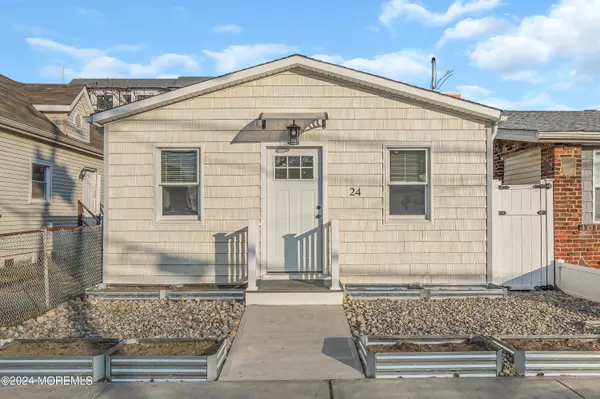 24 Highland Avenue, Keansburg, NJ 07734