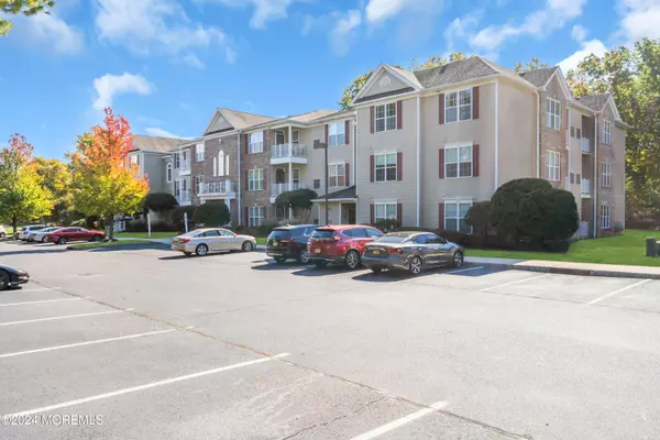 Lakewood, NJ 08701,428 Sophee Lane