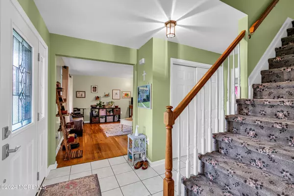 Spring Lake Heights, NJ 07762,2207 Old Mill Road