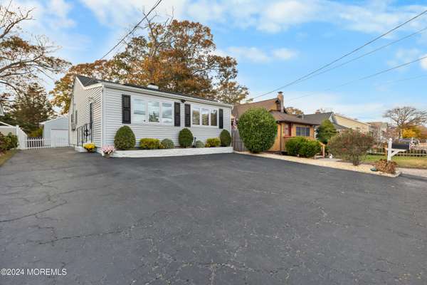 122 Fischer Boulevard, Toms River, NJ 08753