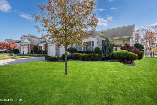 26 Pine Valley Road, Jackson, NJ 08527