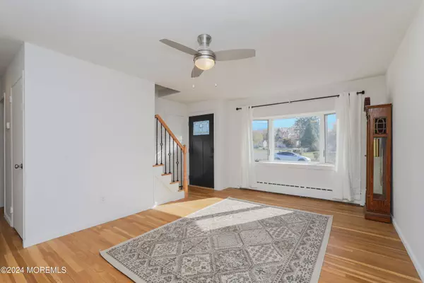 East Brunswick, NJ 08816,27 Fairfield Road