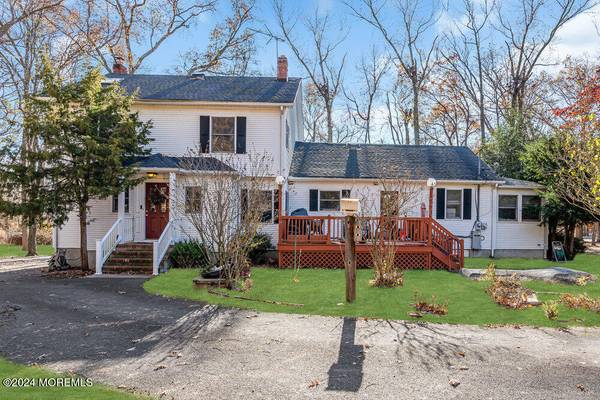 208 Pease Road, Manalapan, NJ 07726