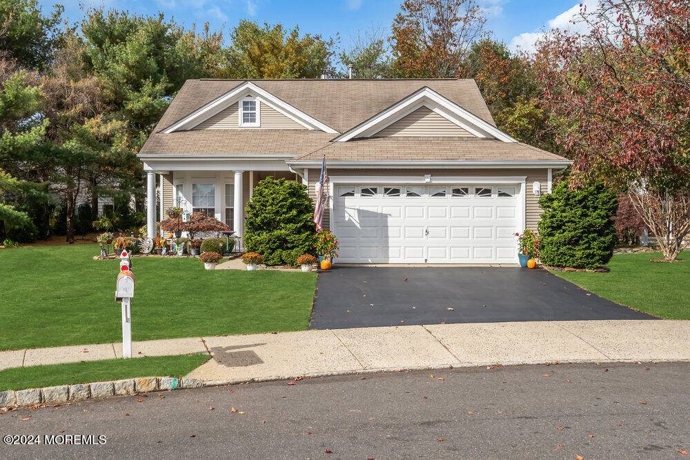 Lakewood, NJ 08701,12 Gardenways Court